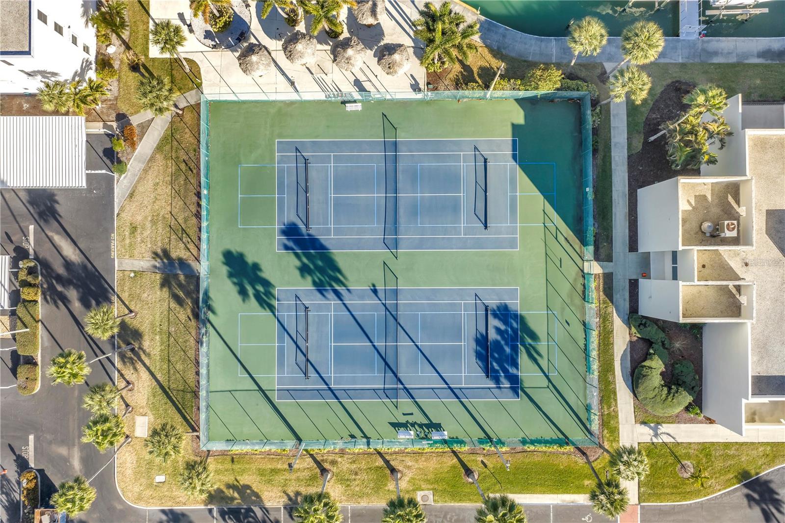 Image 73 of 92 For 7400 Sun Island Drive S 103