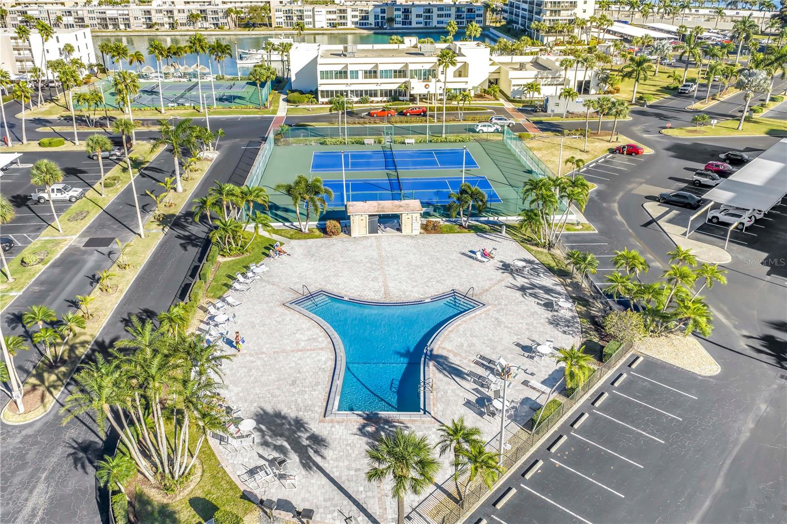 Image 79 of 92 For 7400 Sun Island Drive S 103