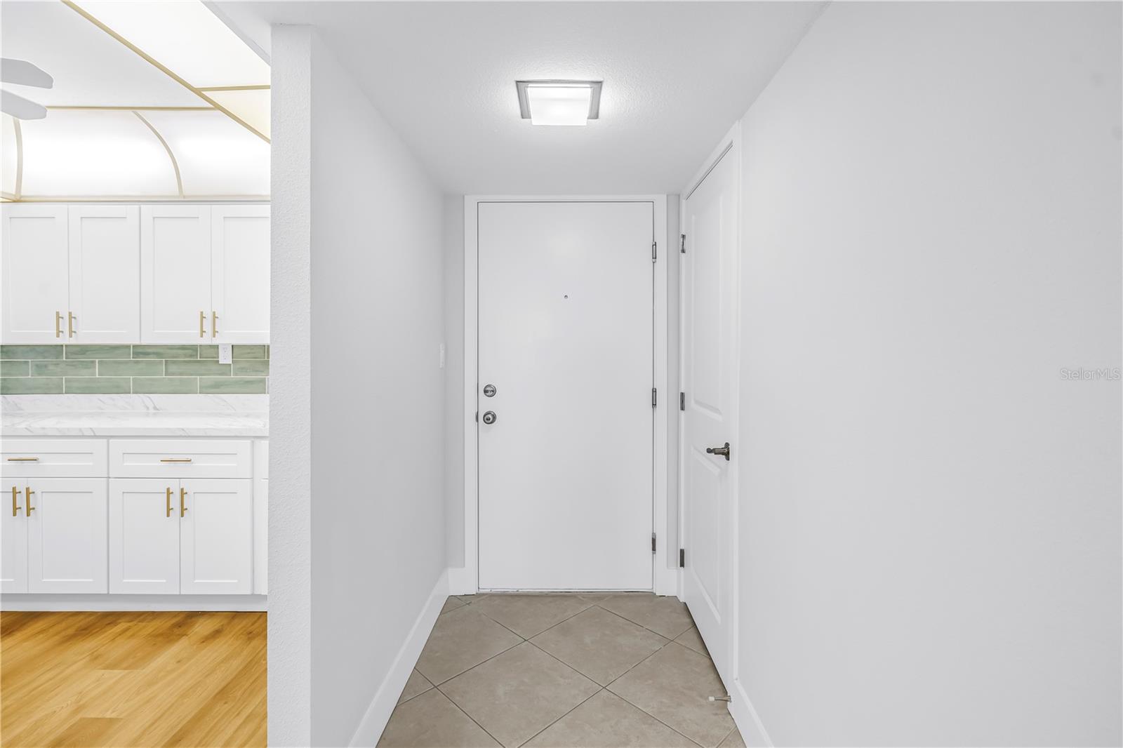 Image 9 of 92 For 7400 Sun Island Drive S 103