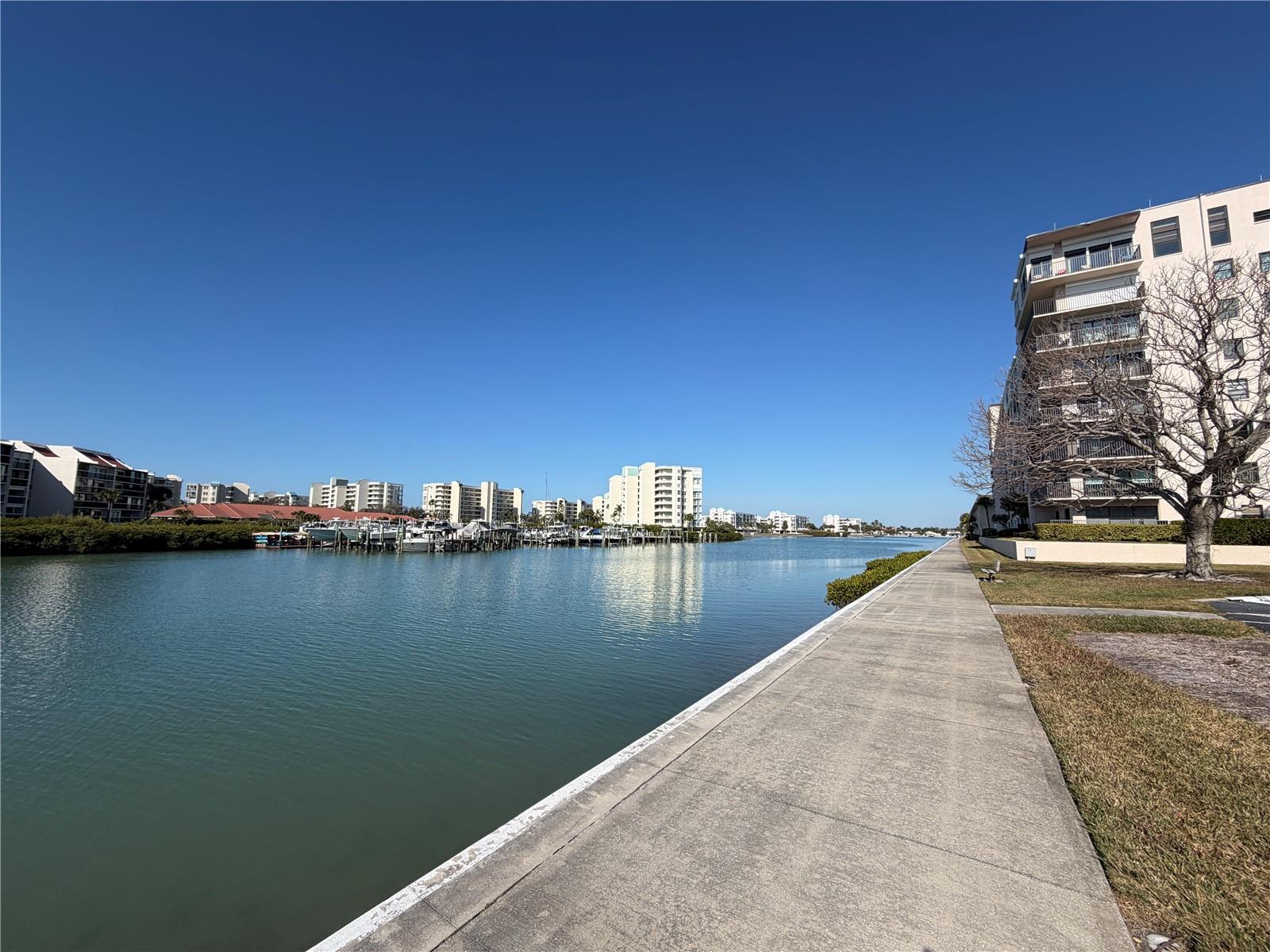 Image 91 of 92 For 7400 Sun Island Drive S 103