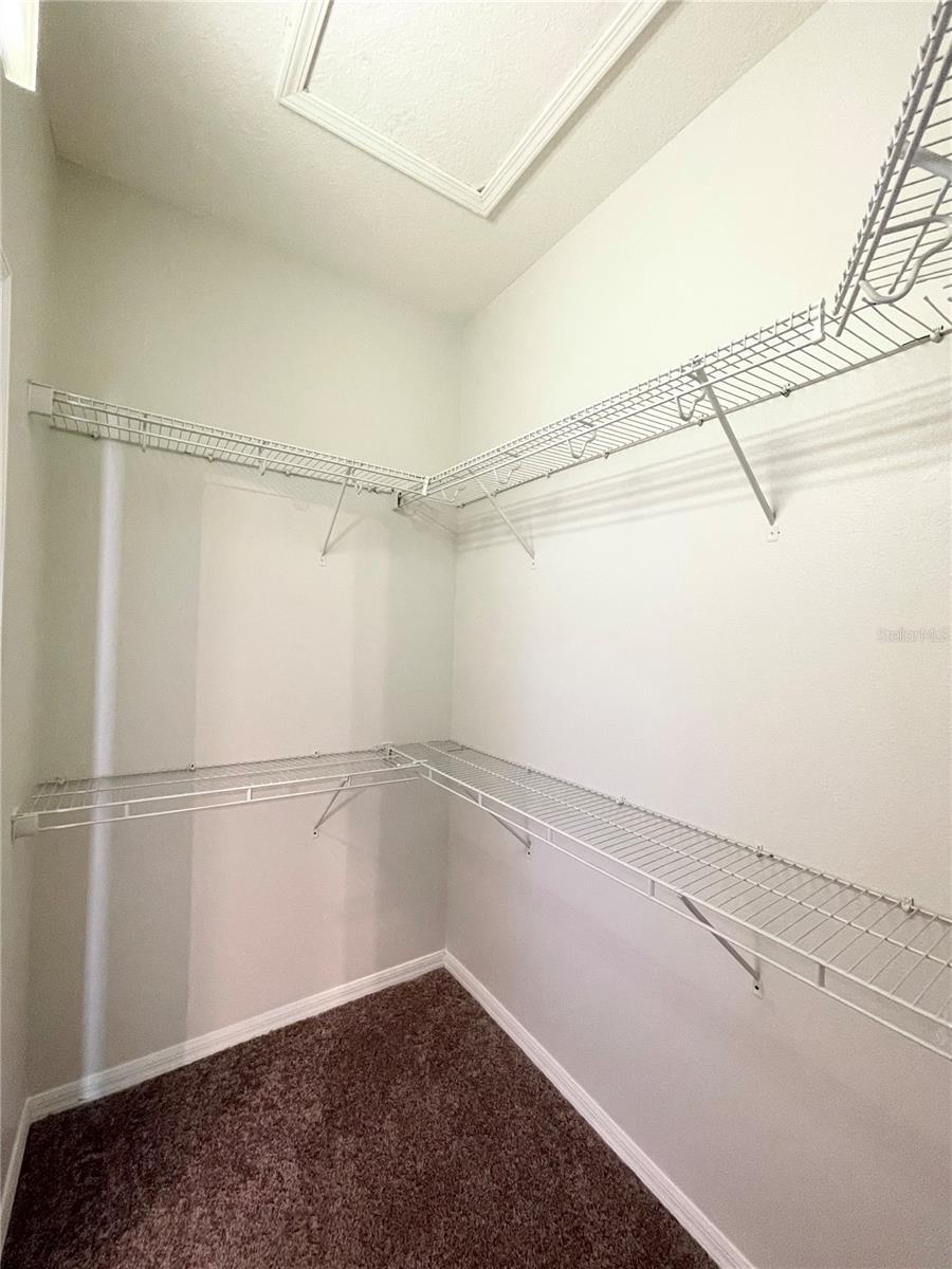 Image 18 of 35 For 3009 Clover Blossom Circle