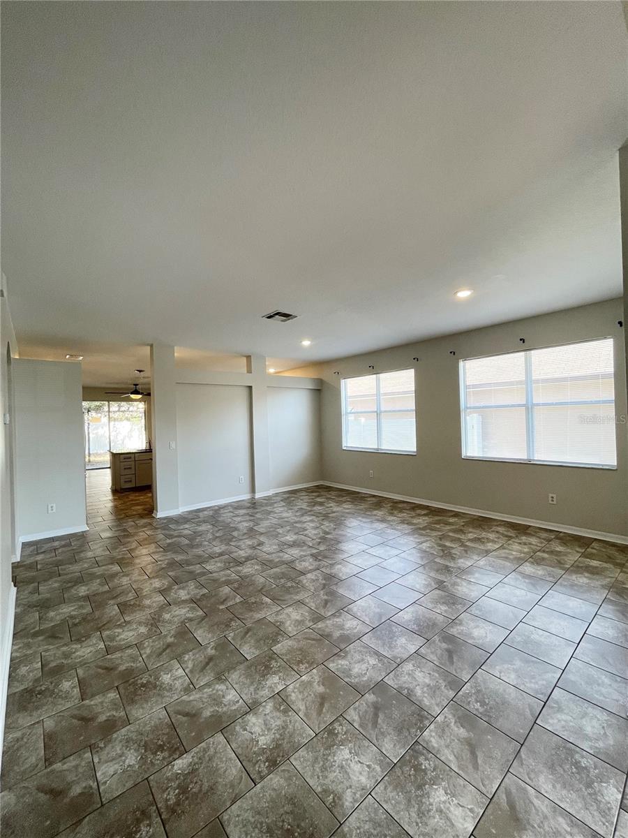 Image 2 of 35 For 3009 Clover Blossom Circle