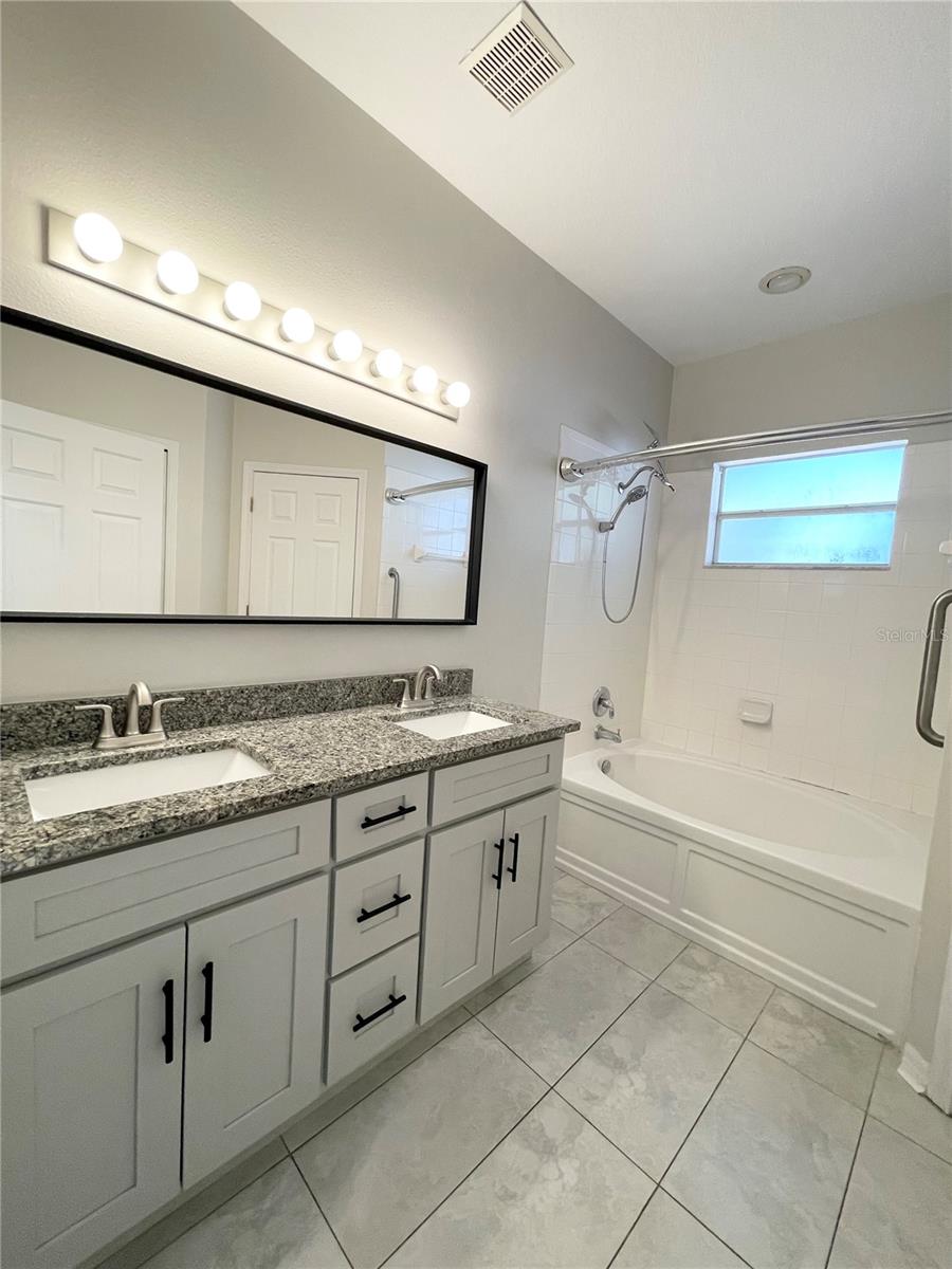 Image 20 of 35 For 3009 Clover Blossom Circle