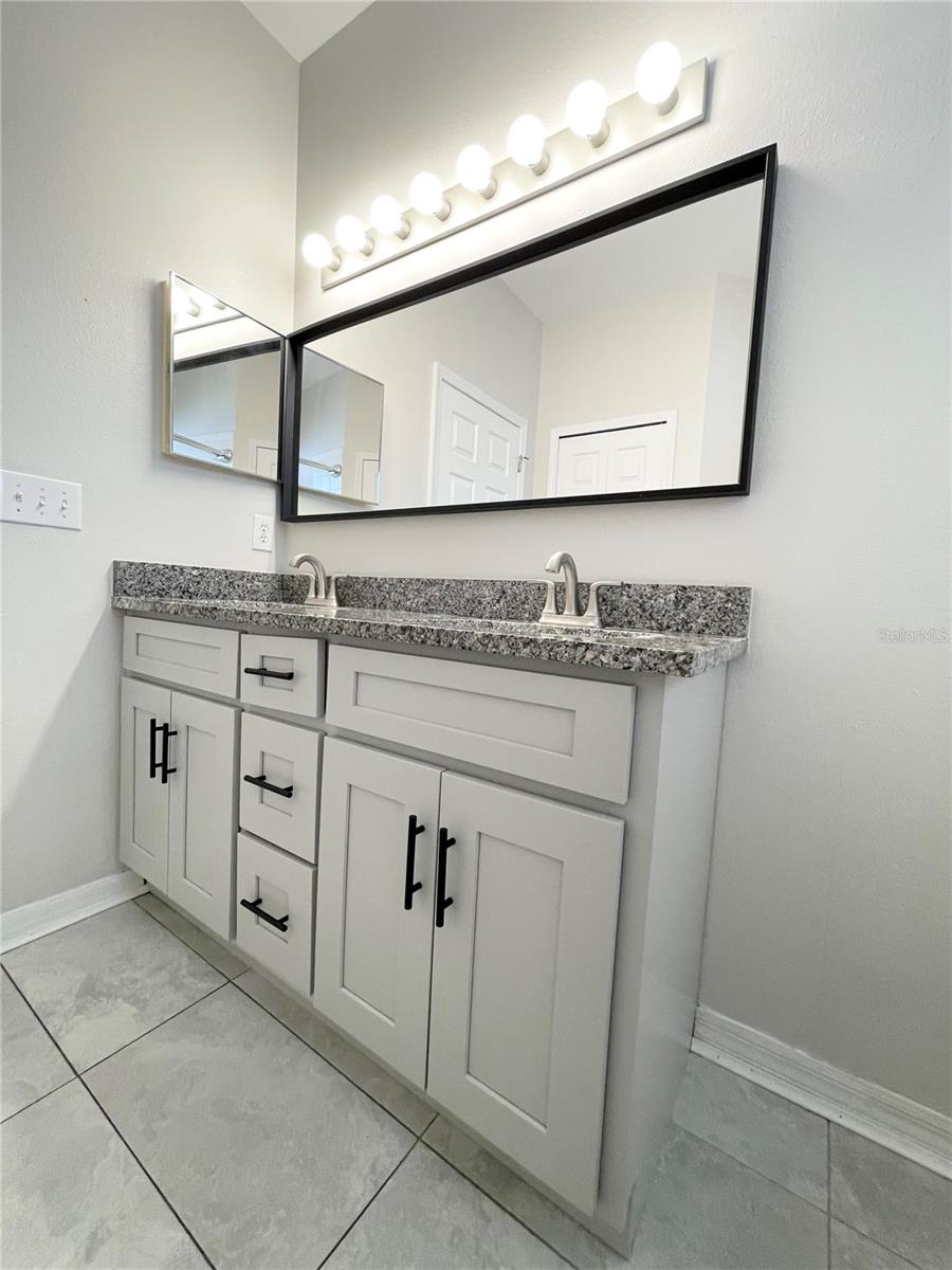 Image 22 of 35 For 3009 Clover Blossom Circle