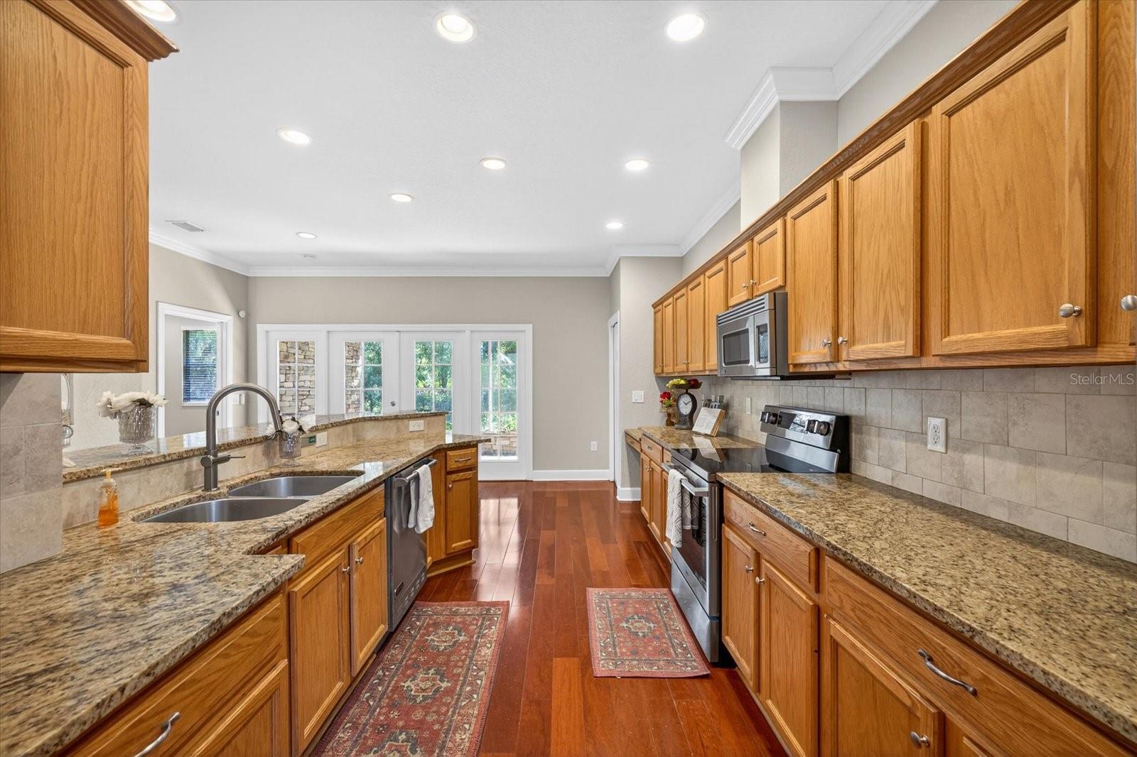 Image 18 of 42 For 6532 Green Acres Boulevard