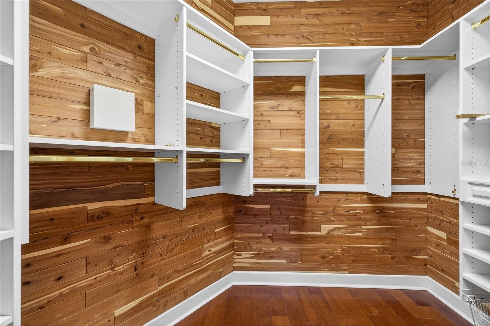 Image 24 of 42 For 6532 Green Acres Boulevard