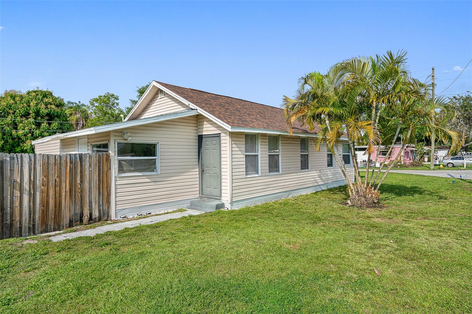 Details for 4100 40th Street N, ST PETERSBURG, FL 33714