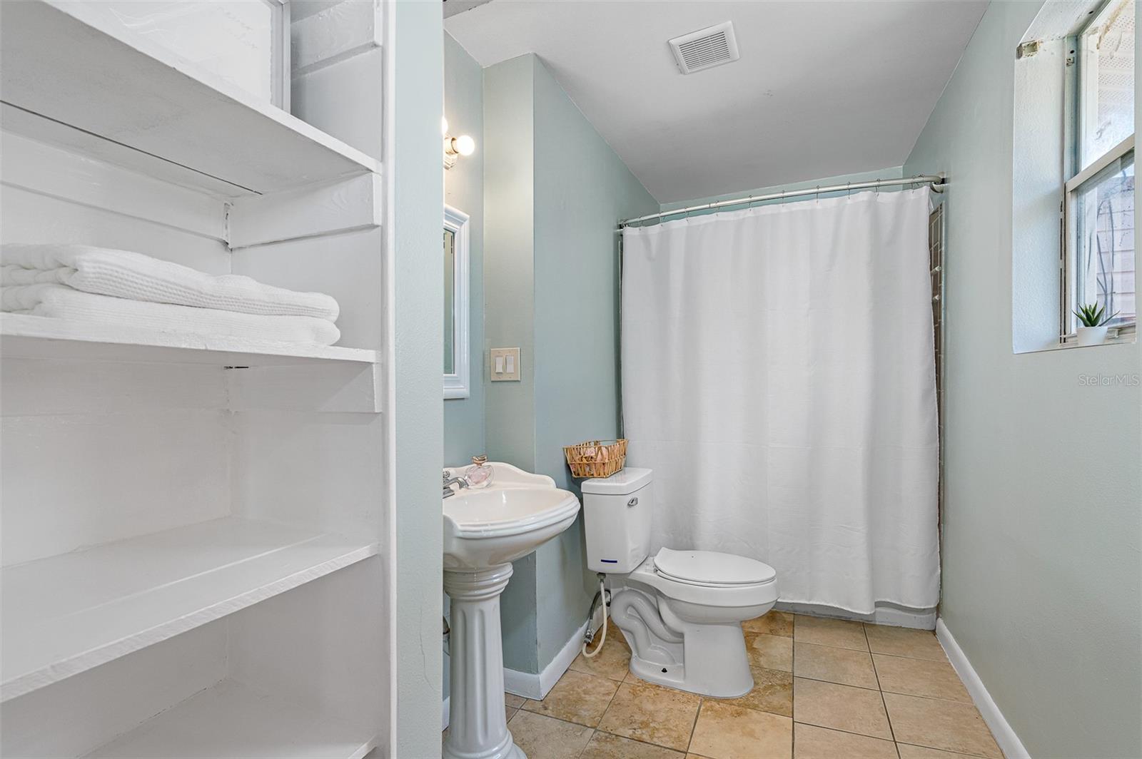 Image 11 of 26 For 4100 40th Street N