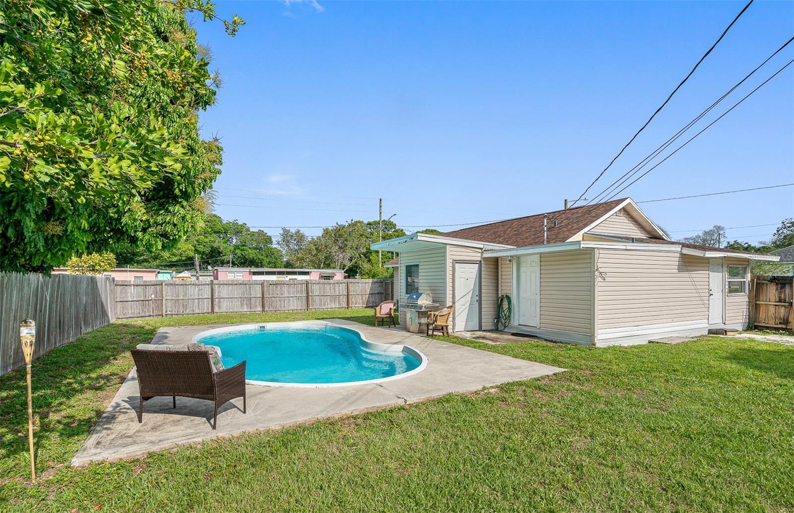 Image 21 of 26 For 4100 40th Street N