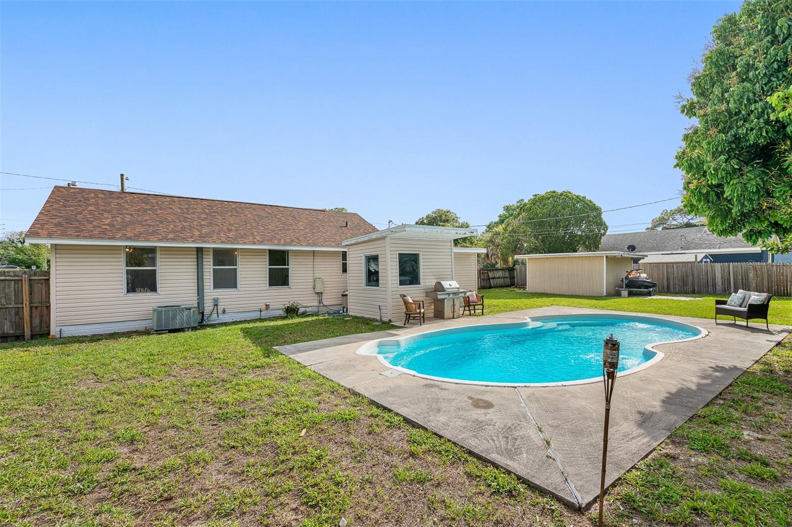 Image 22 of 26 For 4100 40th Street N