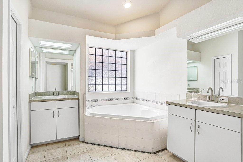 Image 14 of 26 For 2412 Durant Road