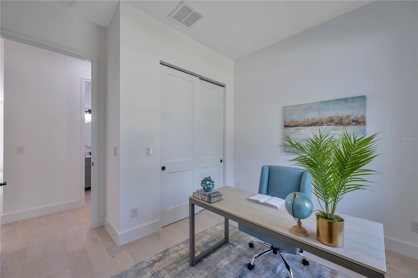 Image 20 of 54 For 4307 Clark Avenue