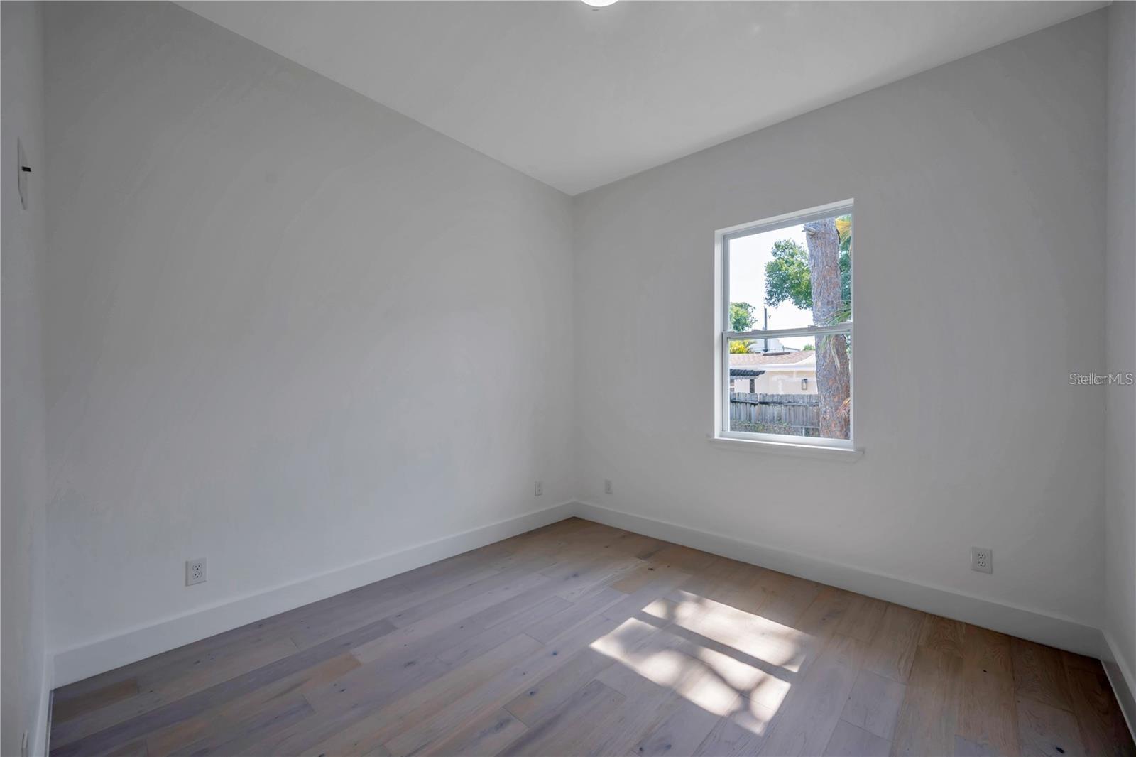 Image 24 of 54 For 4307 Clark Avenue