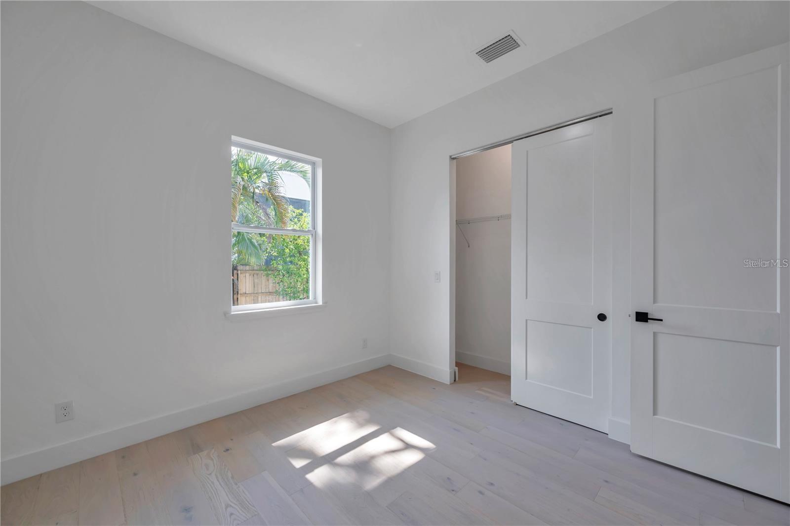 Image 27 of 54 For 4307 Clark Avenue