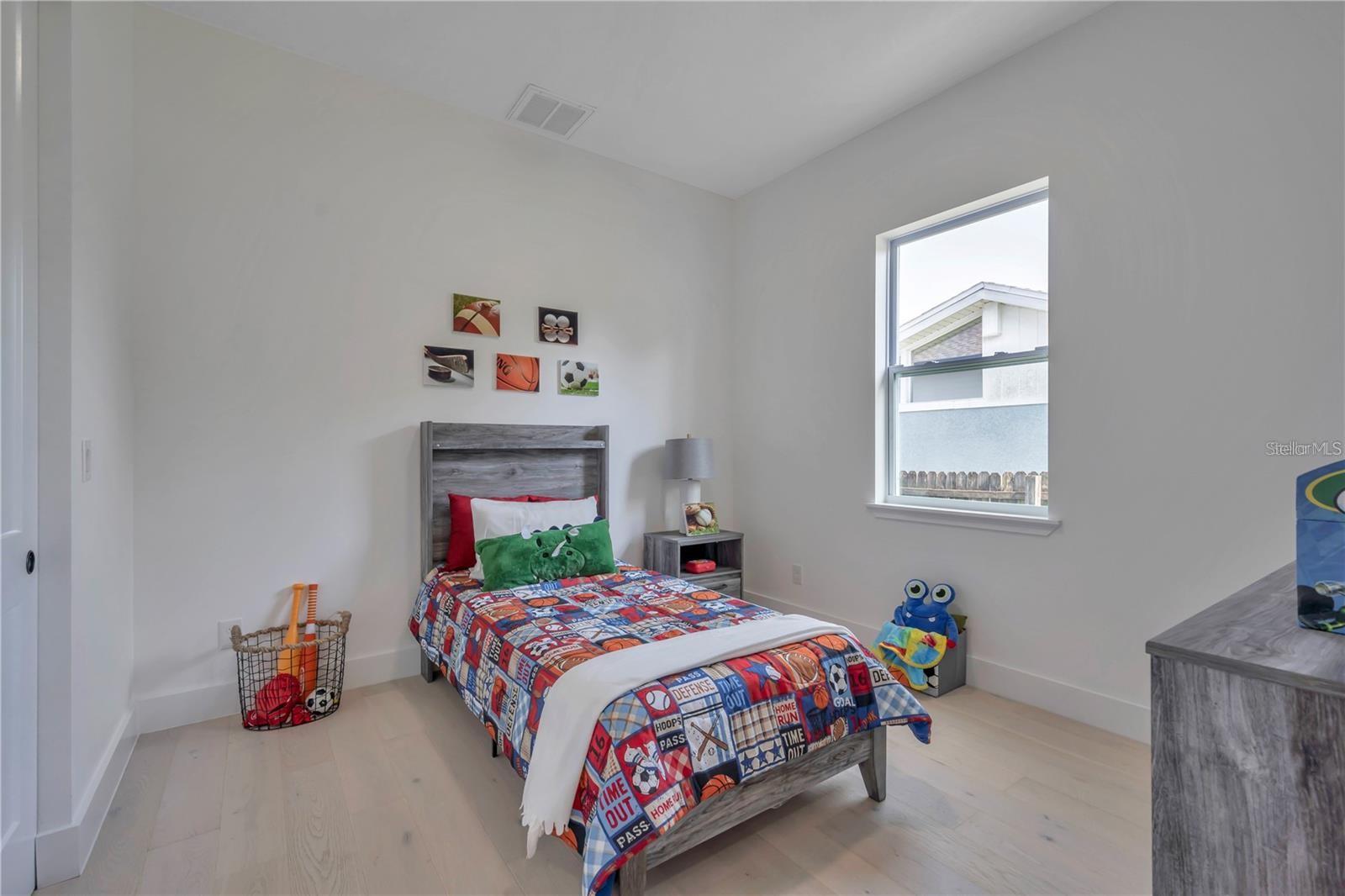 Image 30 of 54 For 4307 Clark Avenue