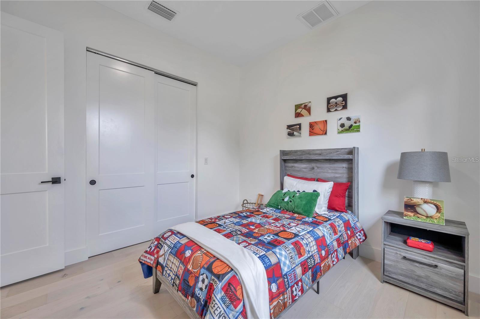 Image 33 of 54 For 4307 Clark Avenue