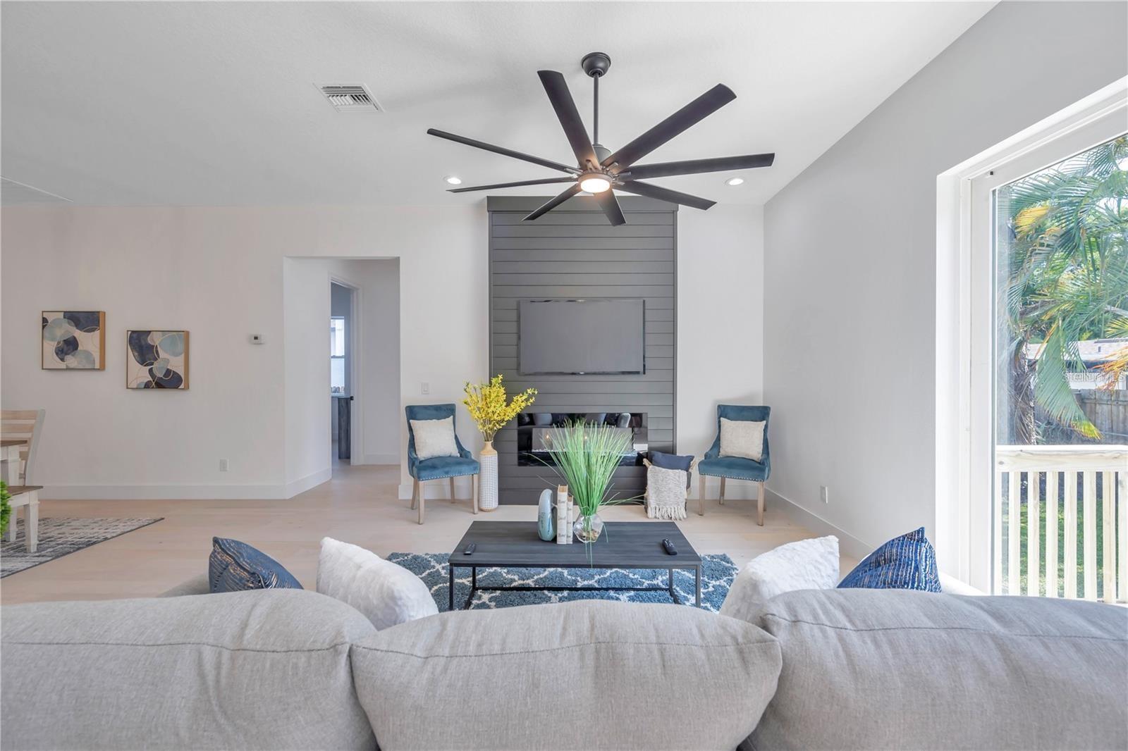 Image 9 of 54 For 4307 Clark Avenue