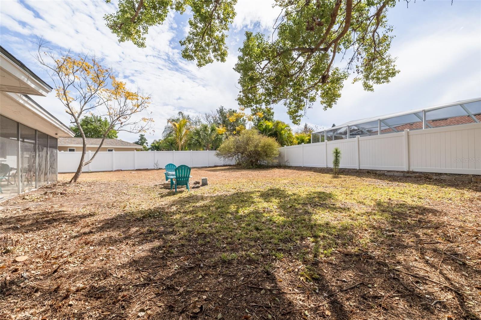Listing photo id 24 for 3301 San Gabriel Street