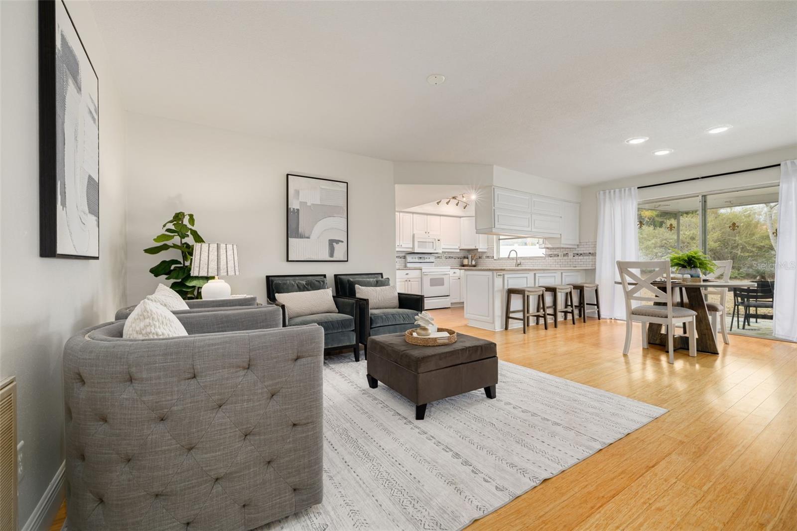 Listing photo id 4 for 3301 San Gabriel Street