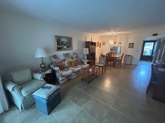 Image 11 of 40 For 1845 Highland Avenue 11-1