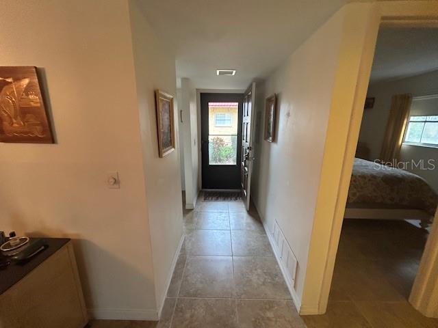 Image 9 of 40 For 1845 Highland Avenue 11-1