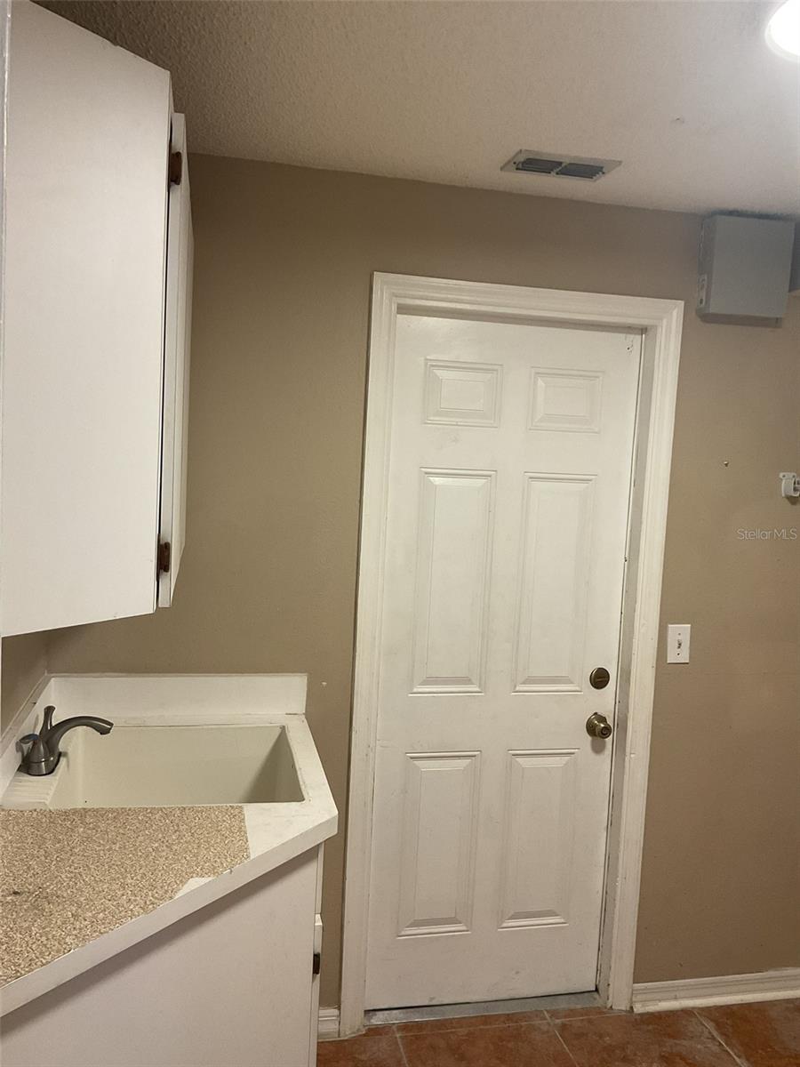 Image 20 of 26 For 8316 Summerside Lane