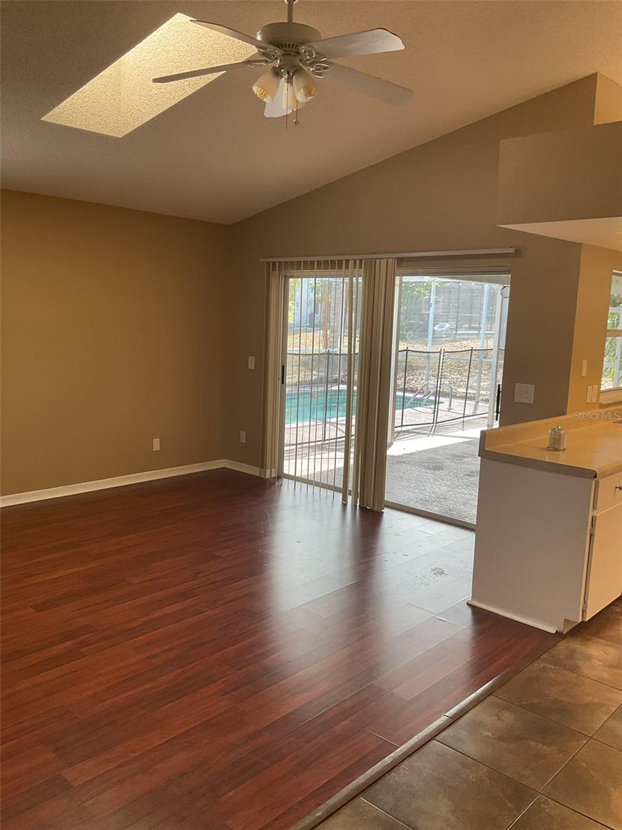 Image 4 of 26 For 8316 Summerside Lane