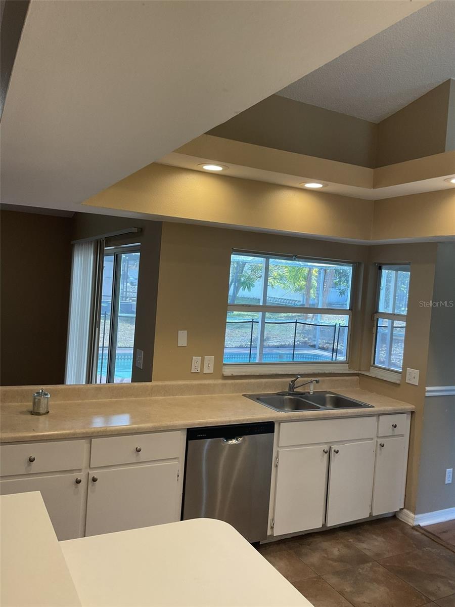 Image 8 of 26 For 8316 Summerside Lane