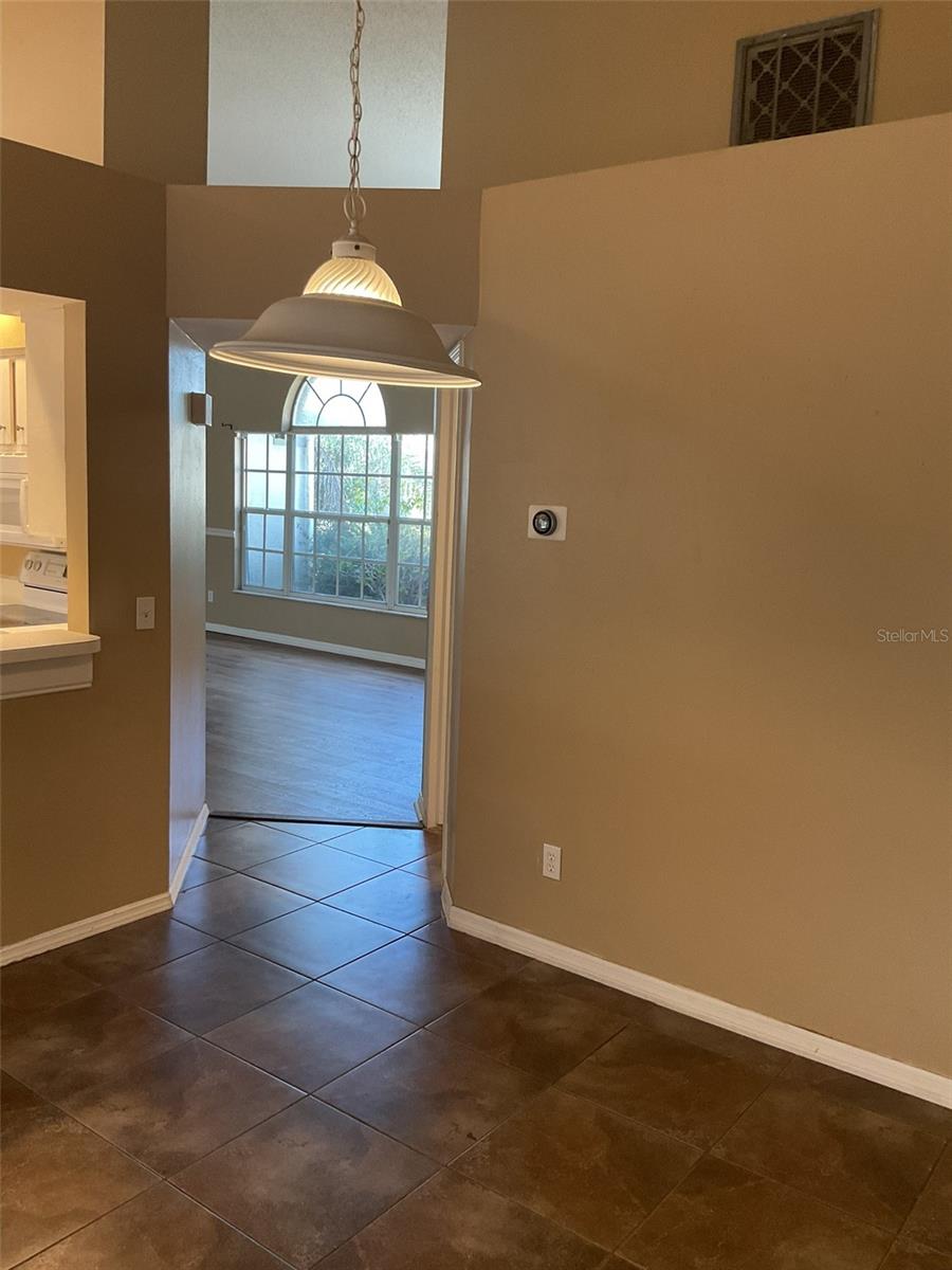 Image 9 of 26 For 8316 Summerside Lane