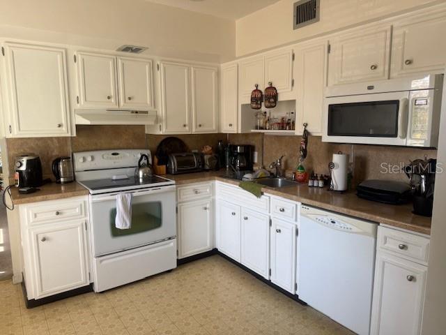 Image 11 of 44 For 4143 57th Street N 600