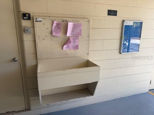 Image 4 of 44 For 4143 57th Street N 600