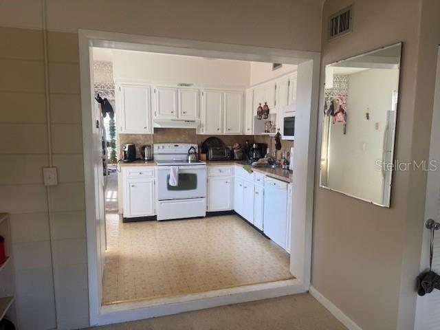 Image 9 of 44 For 4143 57th Street N 600