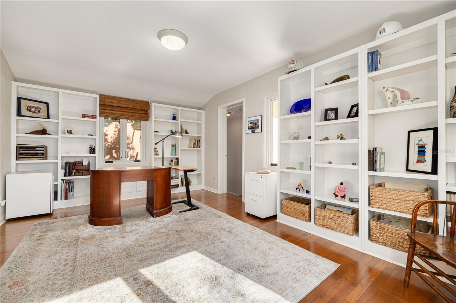 Image 28 of 54 For 438 Villagrande Avenue S