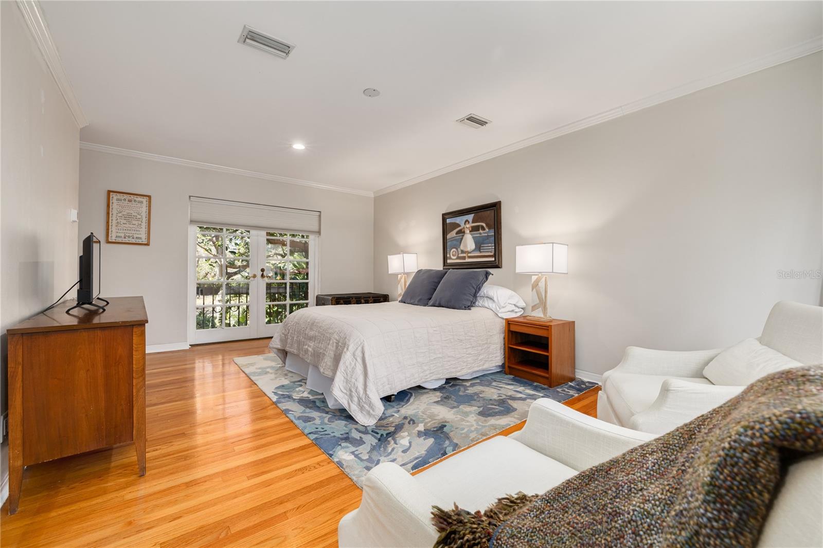 Image 31 of 54 For 438 Villagrande Avenue S