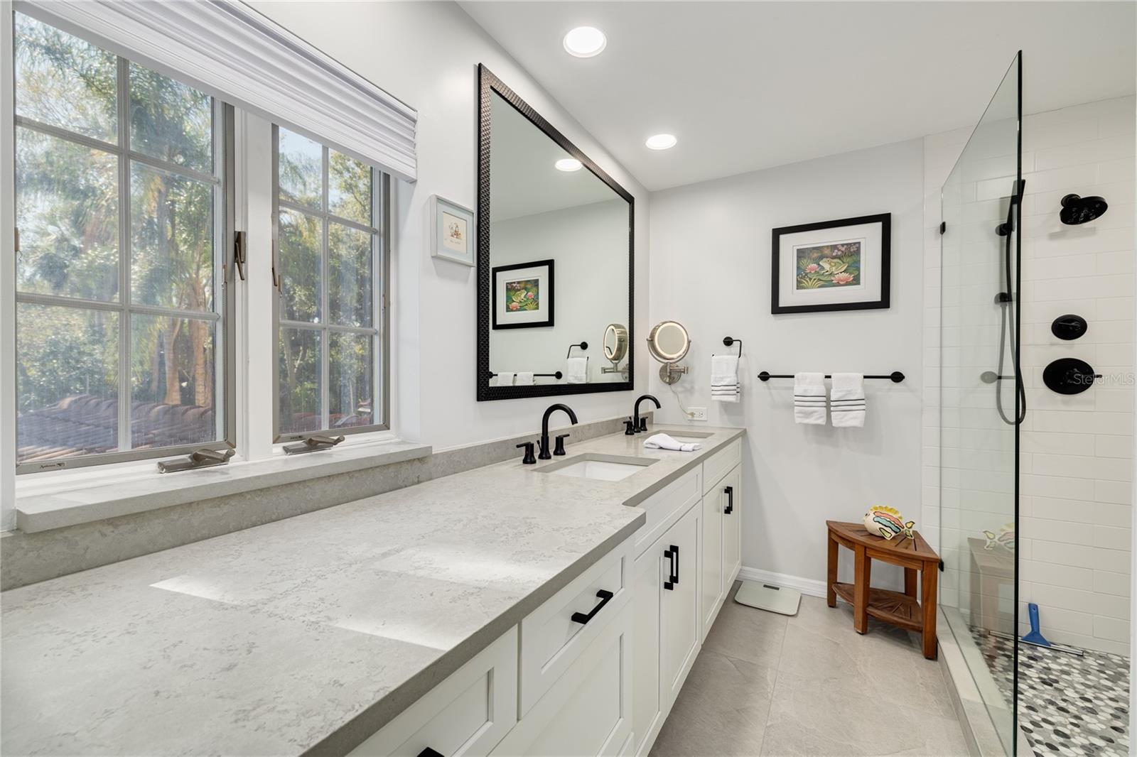 Image 35 of 54 For 438 Villagrande Avenue S