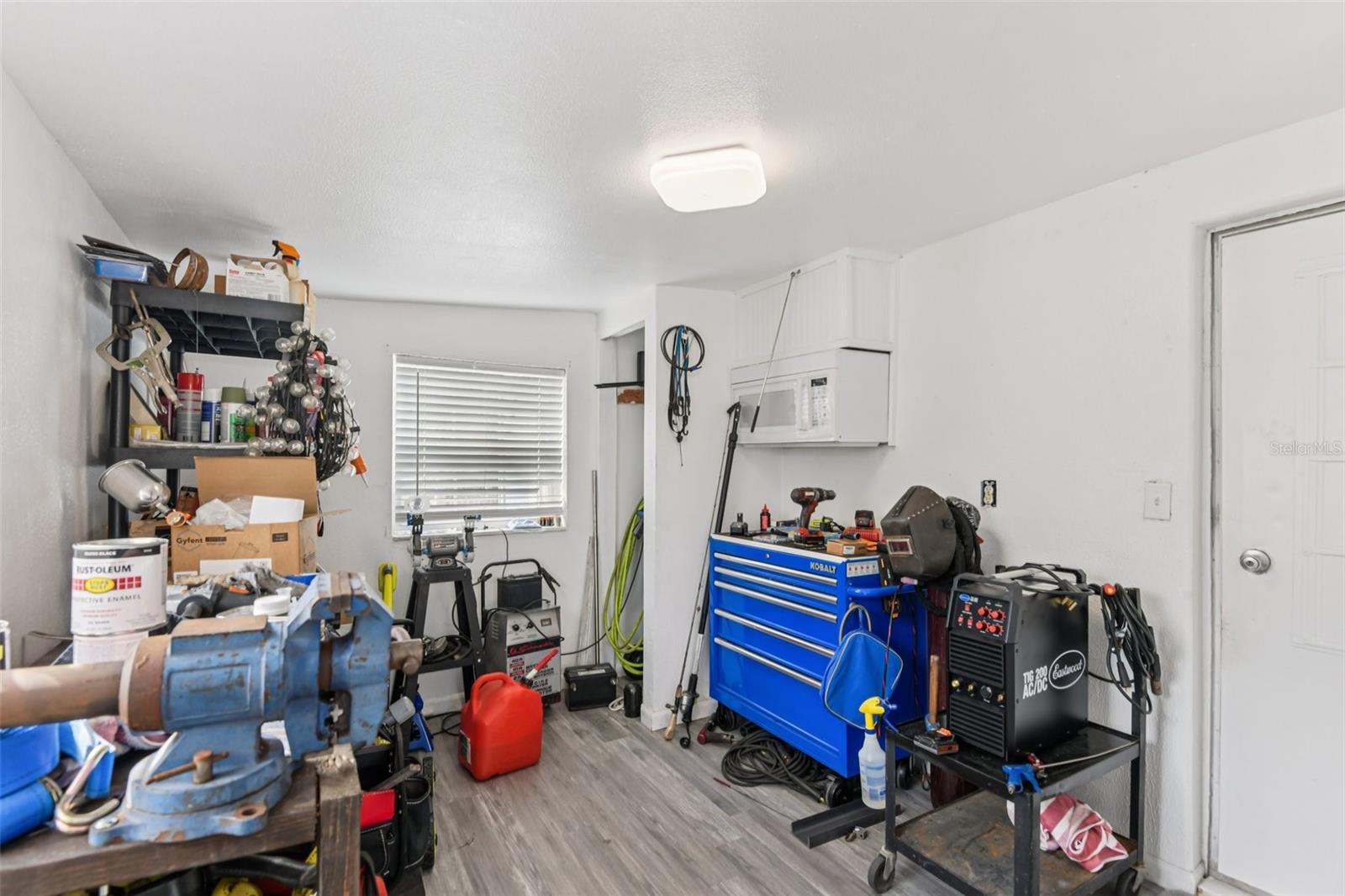 Image 19 of 29 For 13228 Lauderdale Street