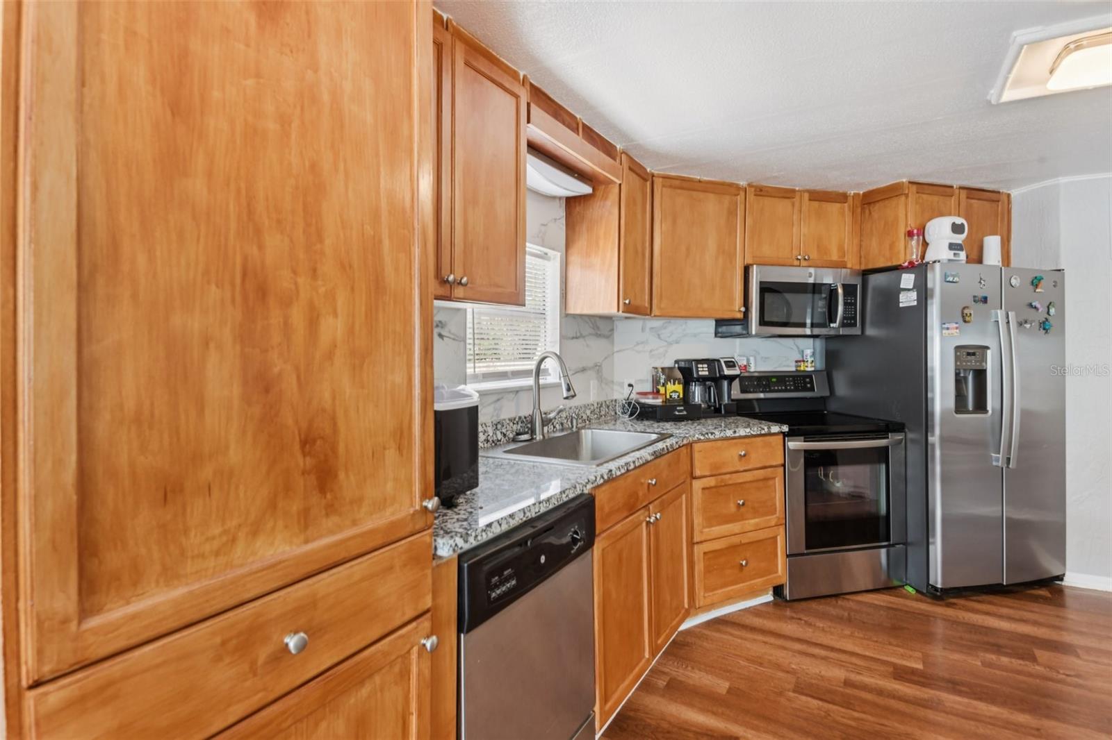 Image 8 of 29 For 13228 Lauderdale Street