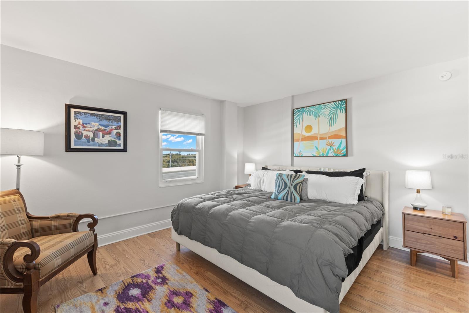 Image 15 of 31 For 841 4th Avenue N 53