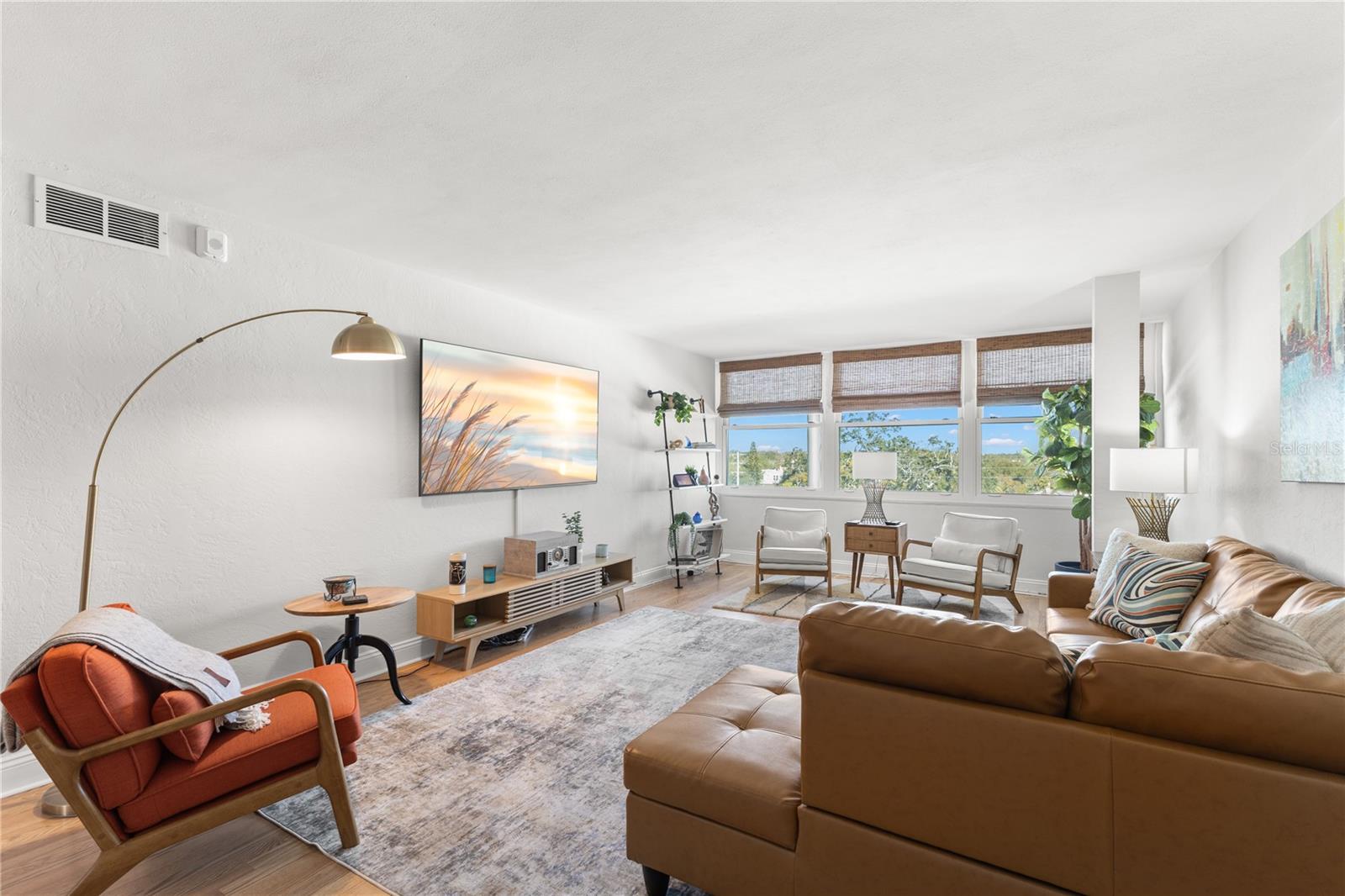 Image 4 of 31 For 841 4th Avenue N 53