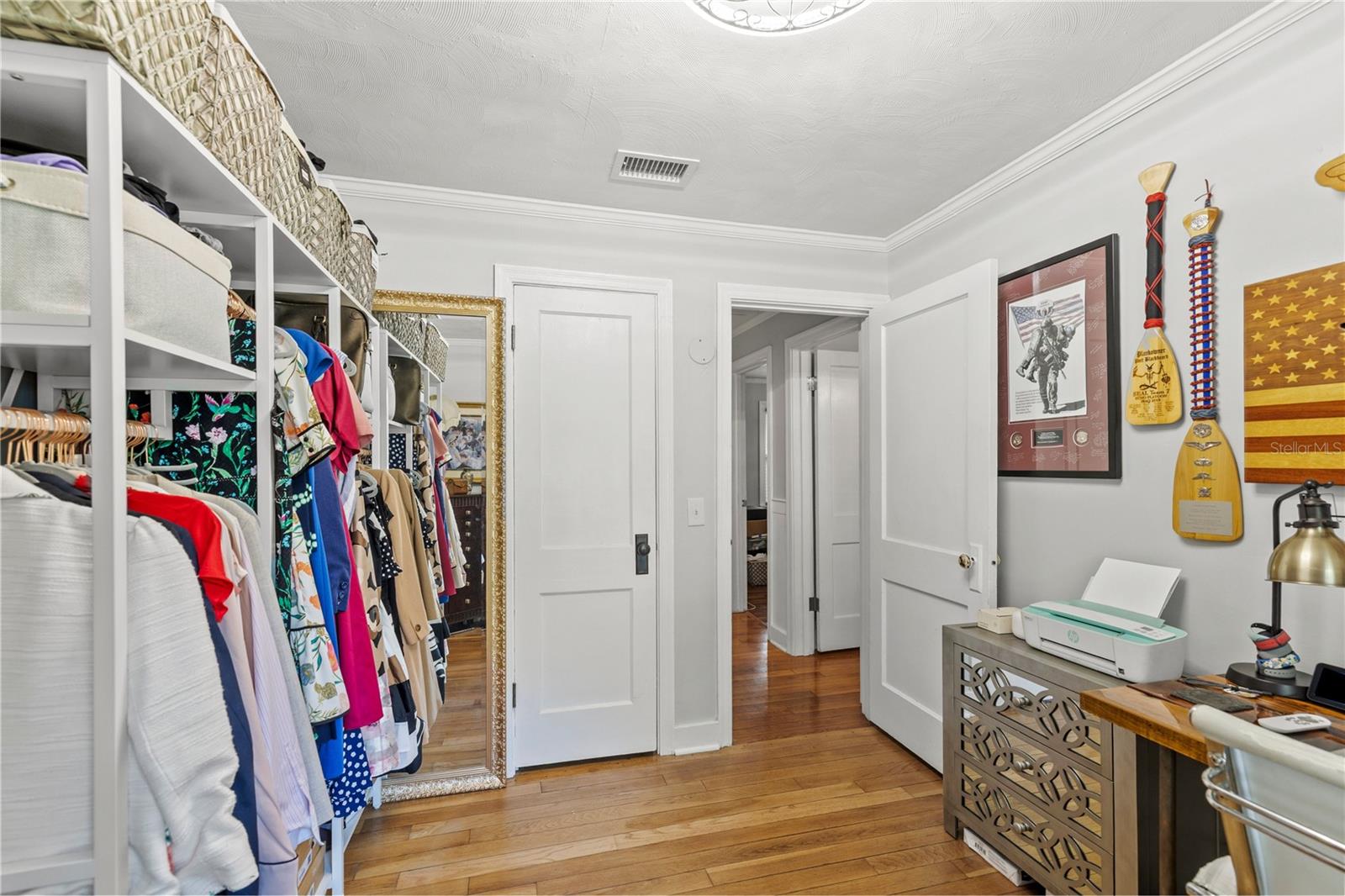 Listing photo id 23 for 3704 Platt Street