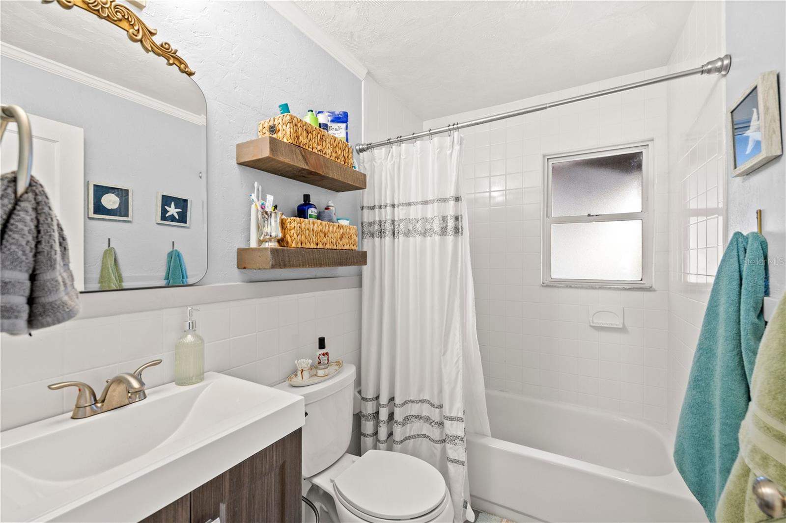 Listing photo id 24 for 3704 Platt Street