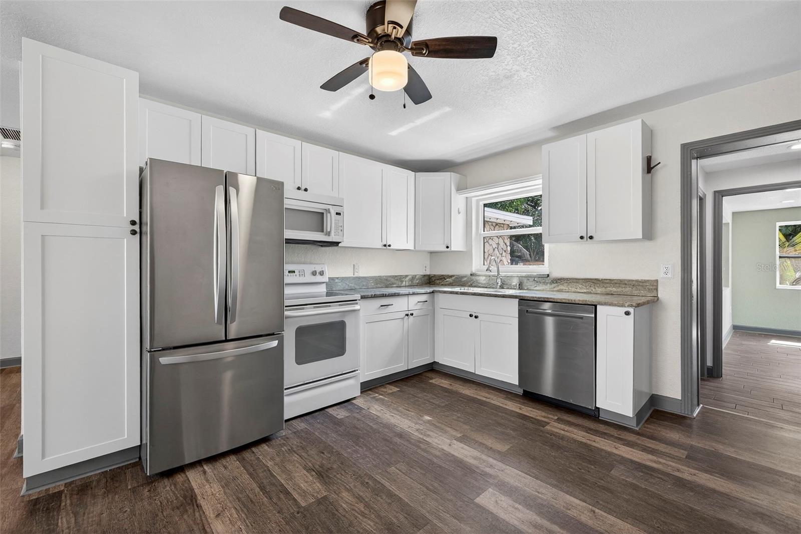 Image 10 of 30 For 1210 46th Avenue N