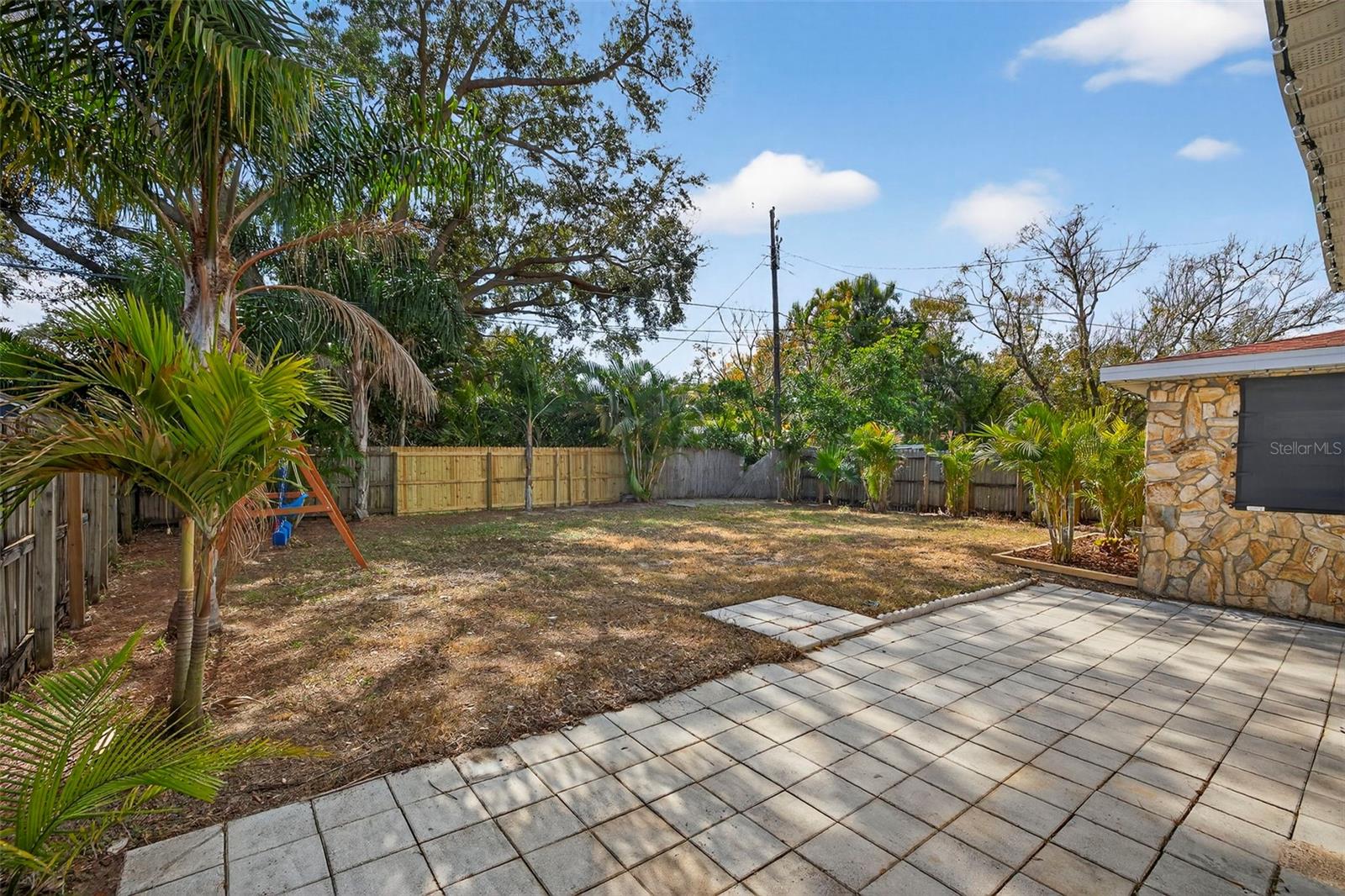 Image 25 of 30 For 1210 46th Avenue N