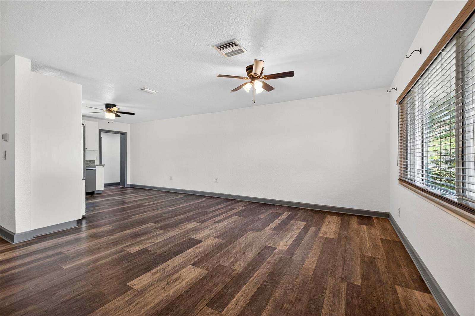 Image 5 of 30 For 1210 46th Avenue N