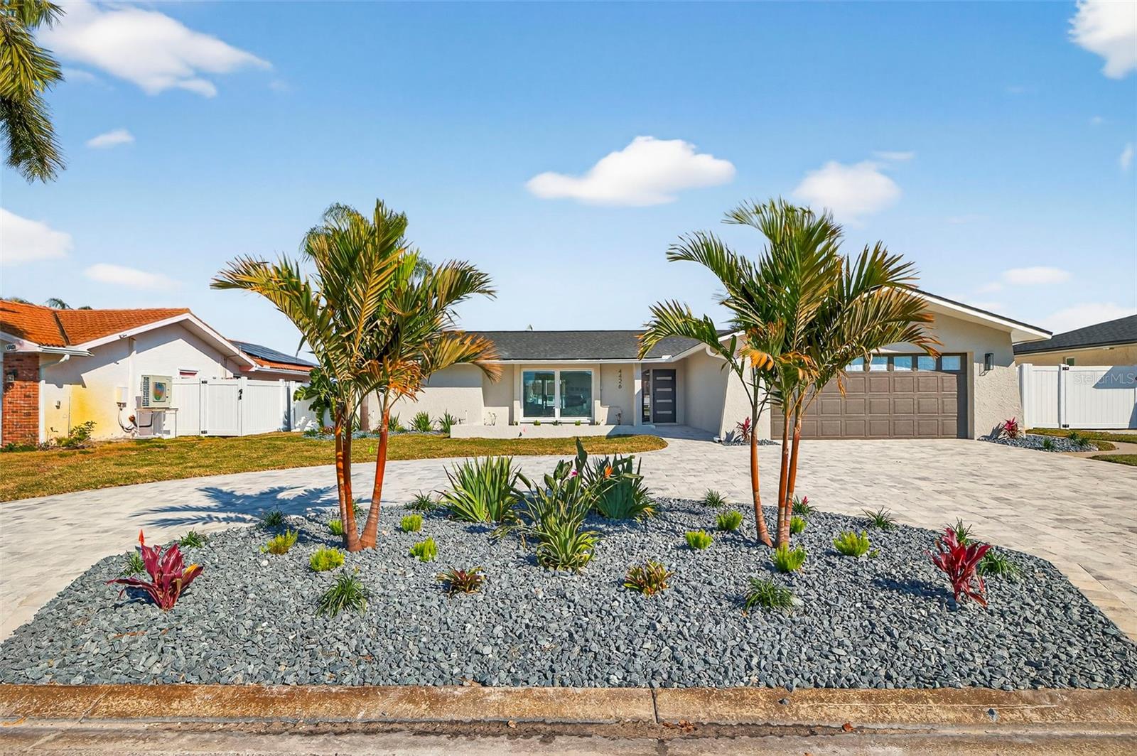 Listing photo id 44 for 4426 43rd Street S