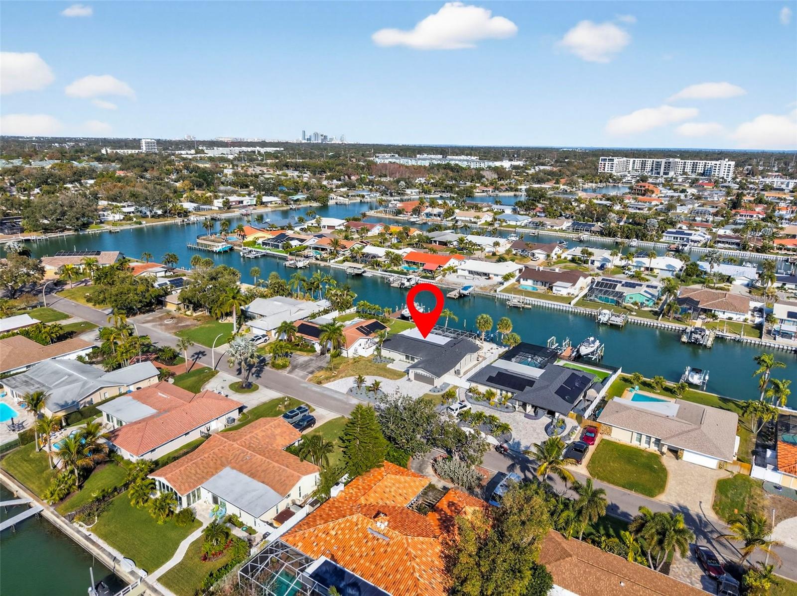 Listing photo id 50 for 4426 43rd Street S