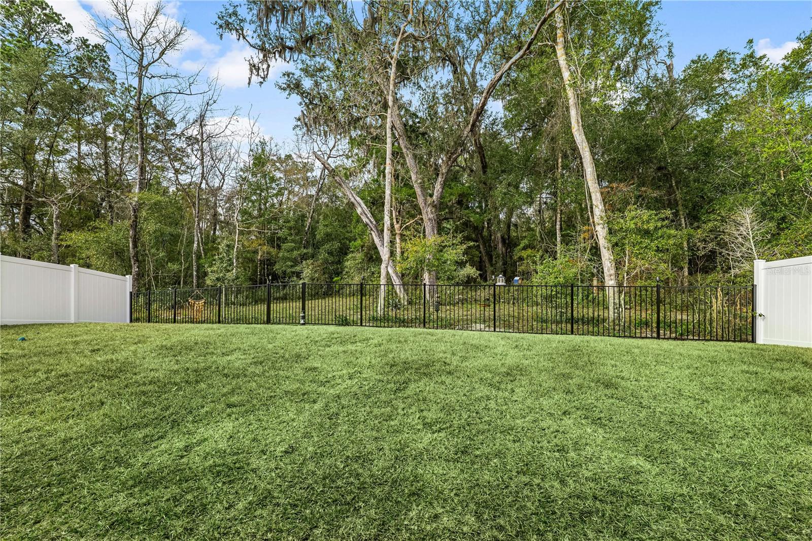 Image 33 of 38 For 2246 Palisade Point