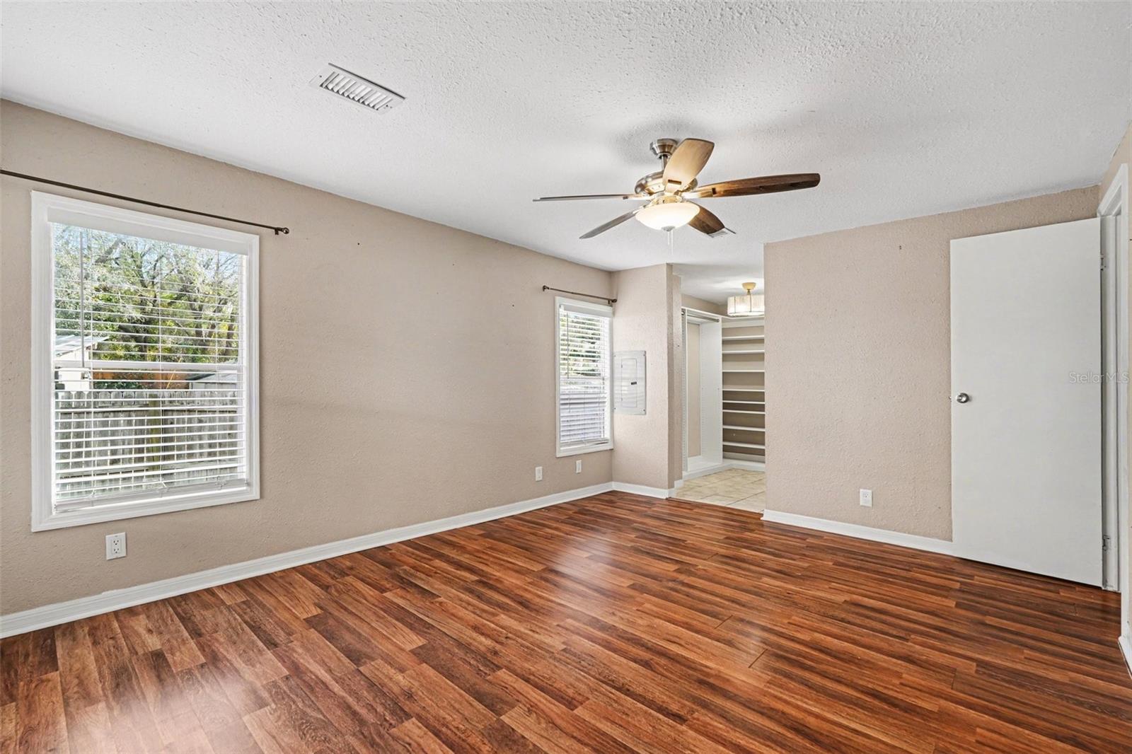 Image 15 of 37 For 14446 Shangrila Lane