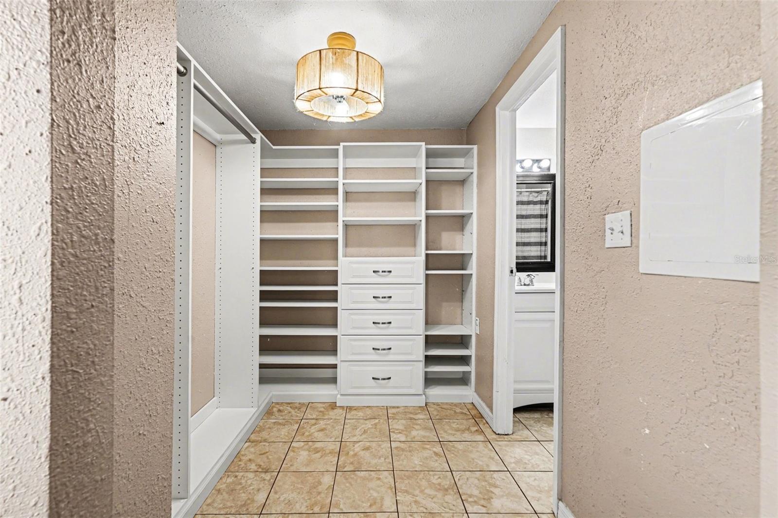 Image 17 of 37 For 14446 Shangrila Lane