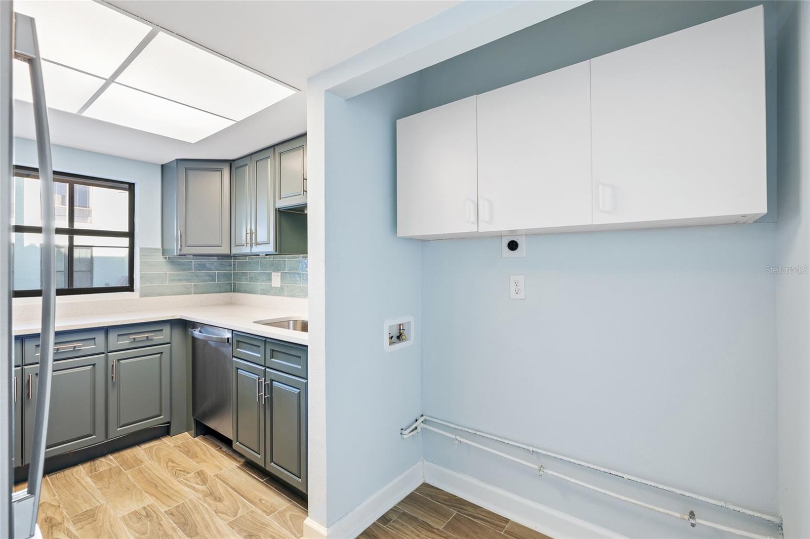 Listing photo id 37 for 1 Windrush Boulevard 21